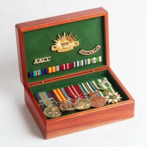 Medium medal box